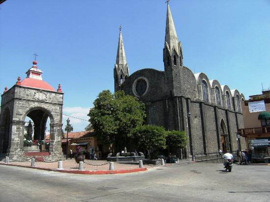 la Iglesia del Sagrario
